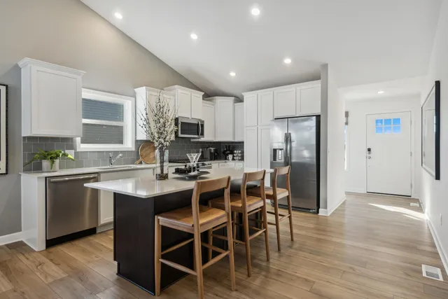 $487,245 | 7521 Lotus Lane, Lino Lakes, MN 55038