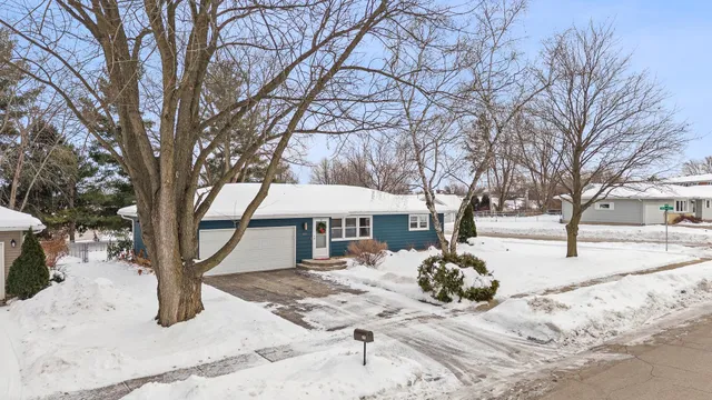 $425,000 | 190 South Oak Street, Oregon, WI 53575