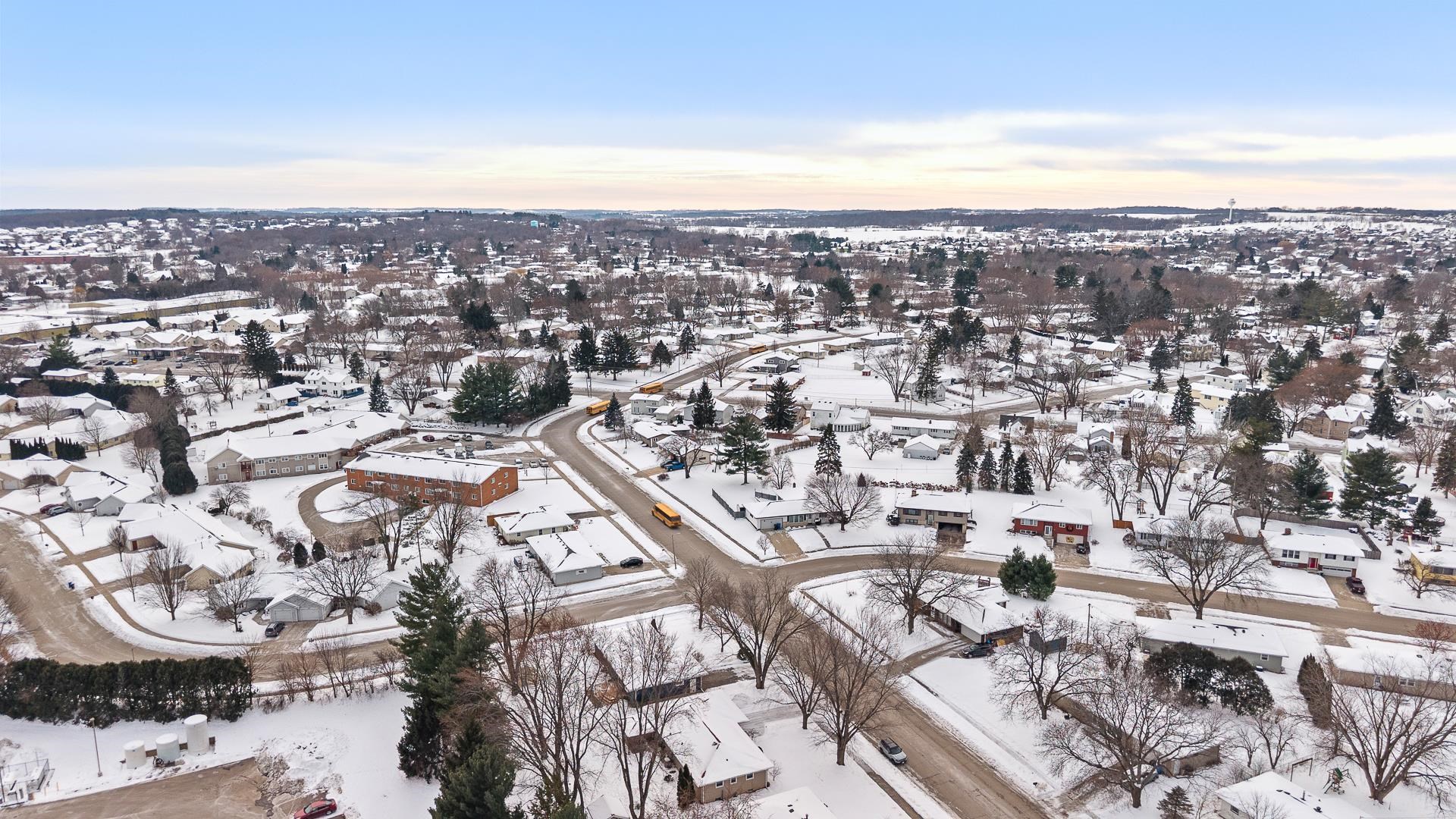 190 South Oak Street Oregon, WI 53575 - Photo 18 of 56