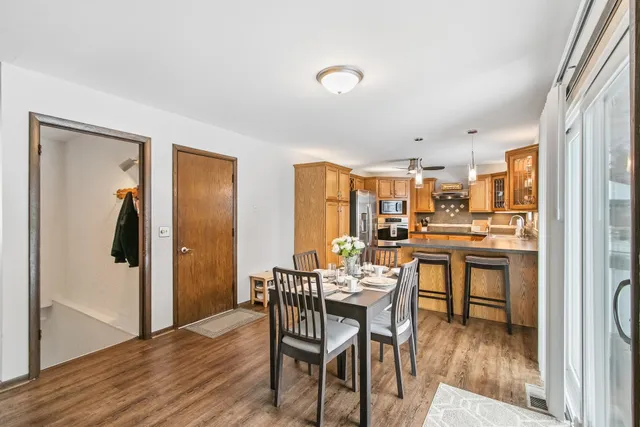 $425,000 | 190 South Oak Street, Oregon, WI 53575