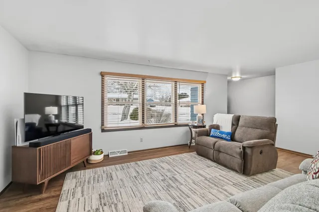 $425,000 | 190 South Oak Street, Oregon, WI 53575