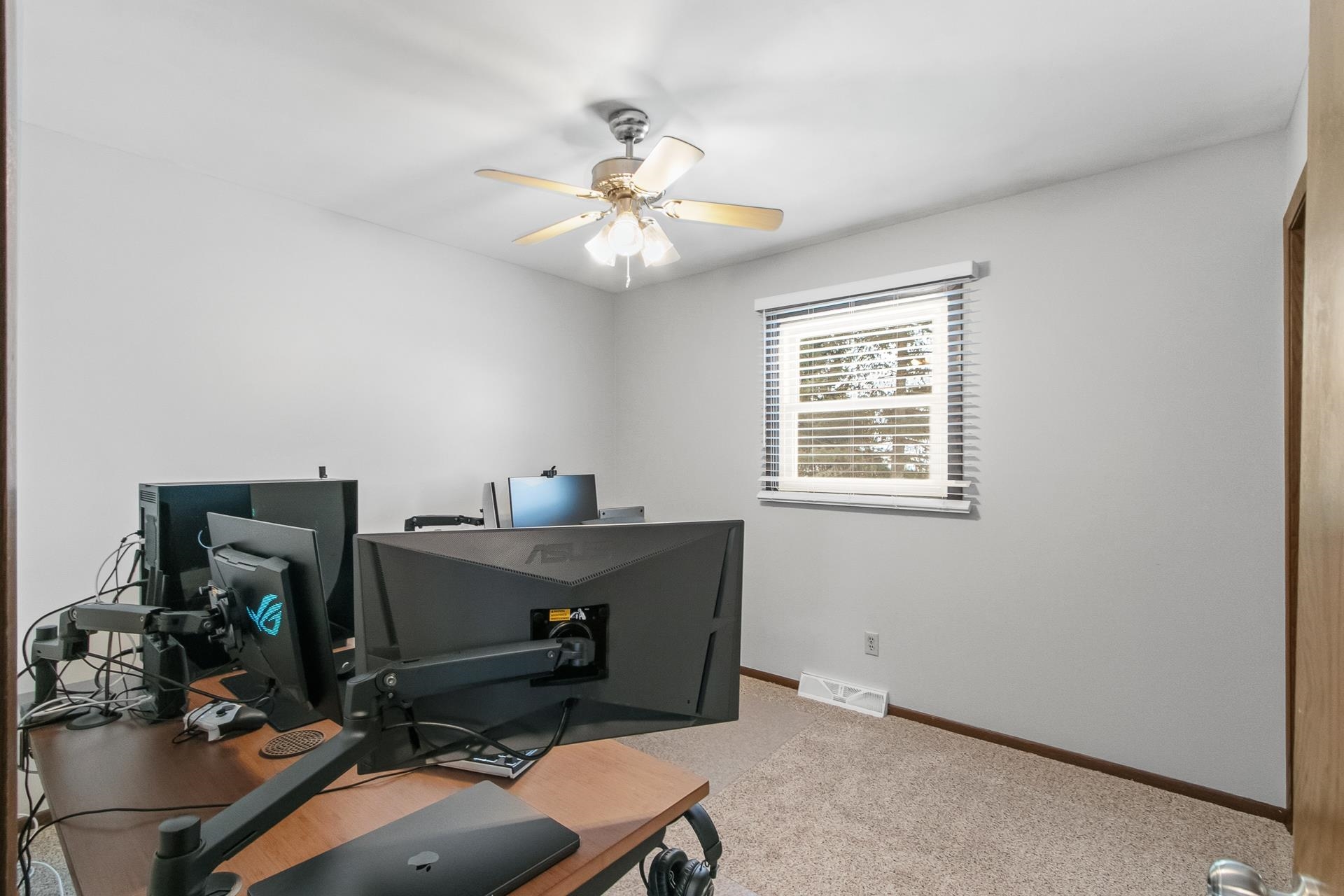 190 South Oak Street Oregon, WI 53575 - Photo 37 of 56