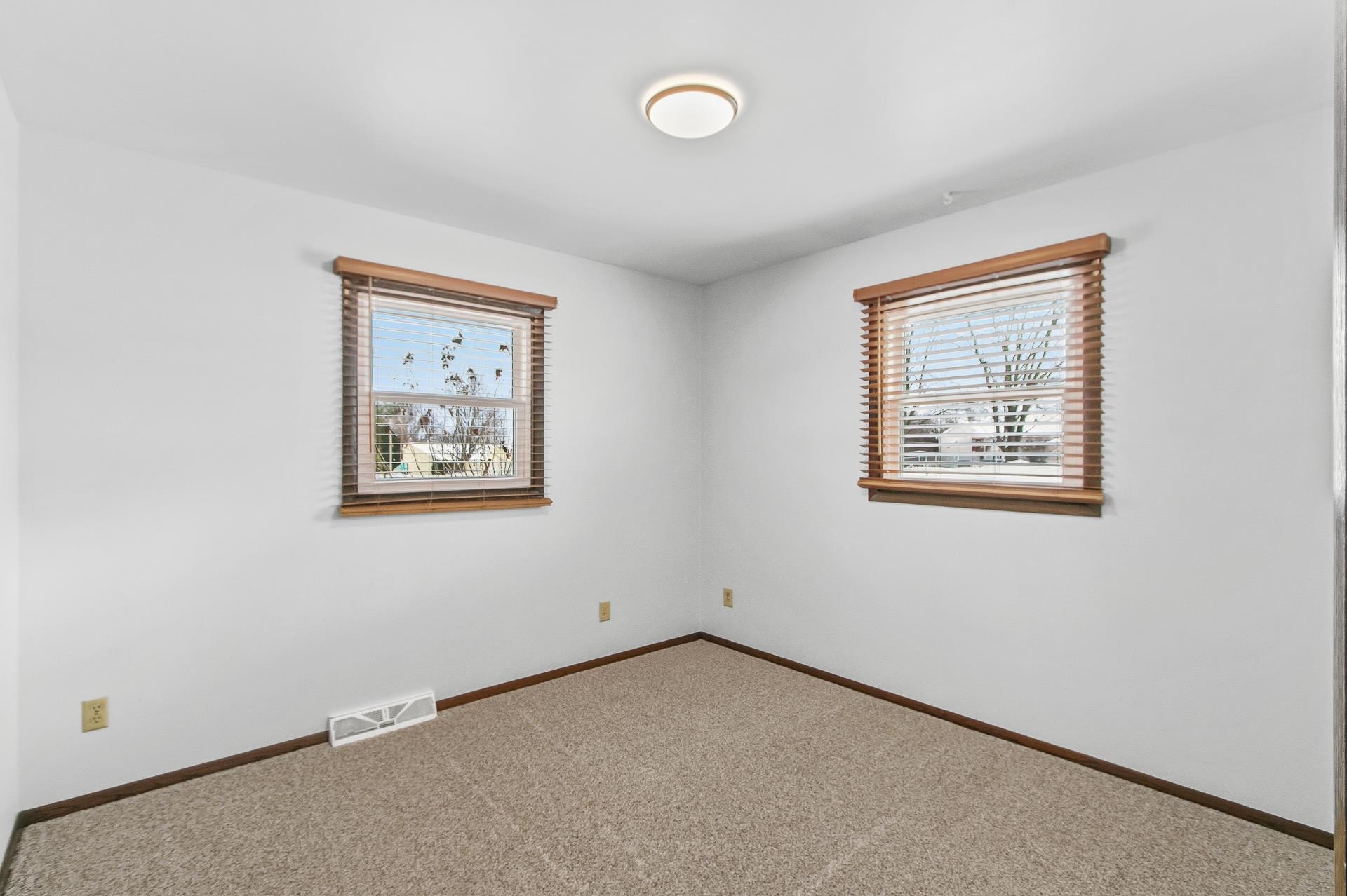 190 South Oak Street Oregon, WI 53575 - Photo 43 of 56