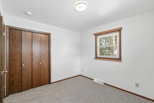 $425,000 | 190 South Oak Street, Oregon, WI 53575