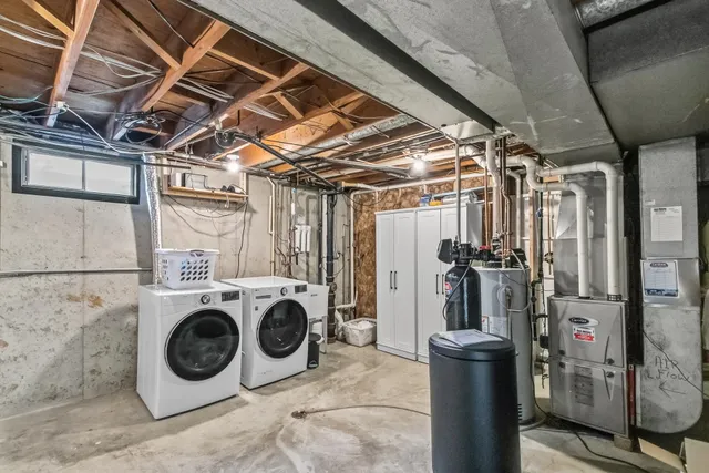 $425,000 | 190 South Oak Street, Oregon, WI 53575