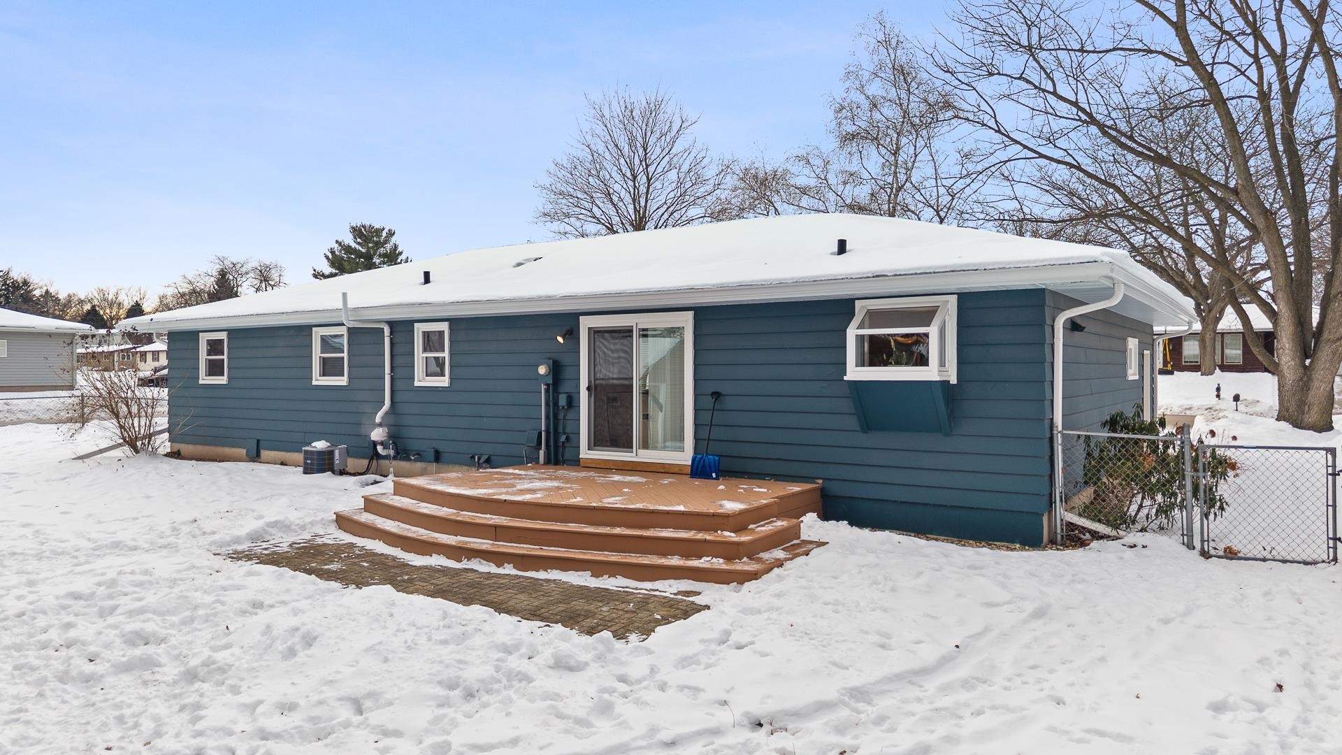 190 South Oak Street Oregon, WI 53575 - Photo 9 of 56