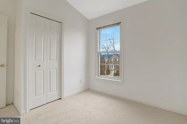 $985,000 | 2019 North Buchanan Court, Arlington, VA 22207