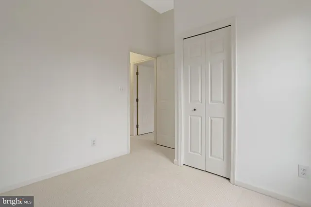 $985,000 | 2019 North Buchanan Court, Arlington, VA 22207