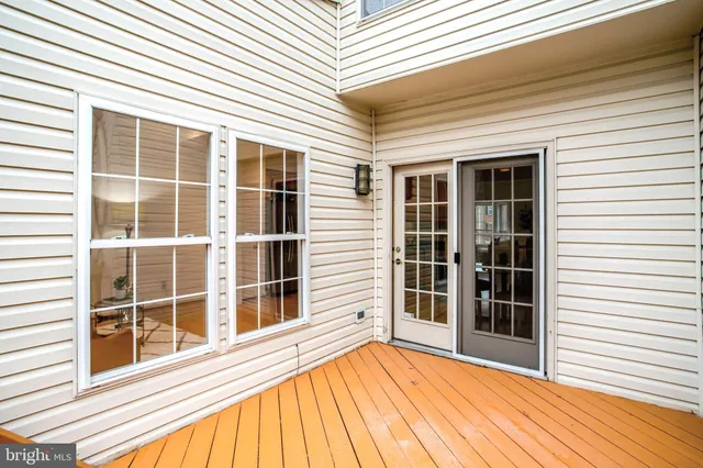 $985,000 | 2019 North Buchanan Court, Arlington, VA 22207