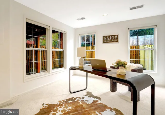 $985,000 | 2019 North Buchanan Court, Arlington, VA 22207