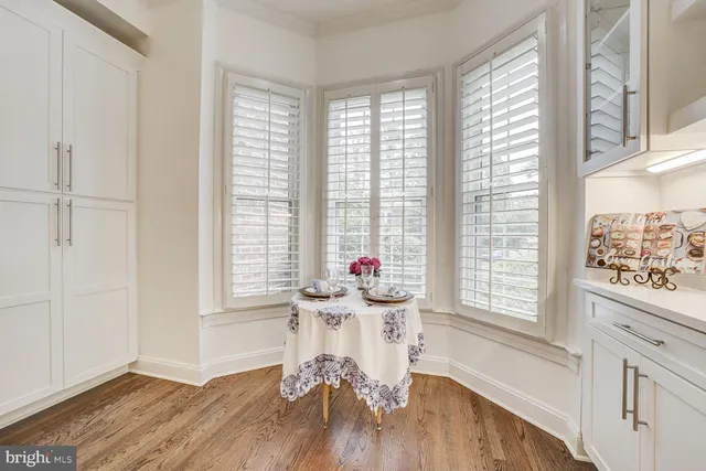 $1,625,000 | 1 Town Gate Court, Bethesda, MD 20817