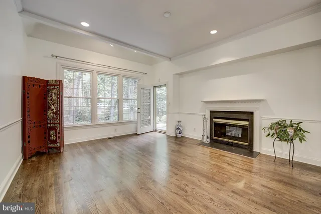 $1,625,000 | 1 Town Gate Court, Bethesda, MD 20817