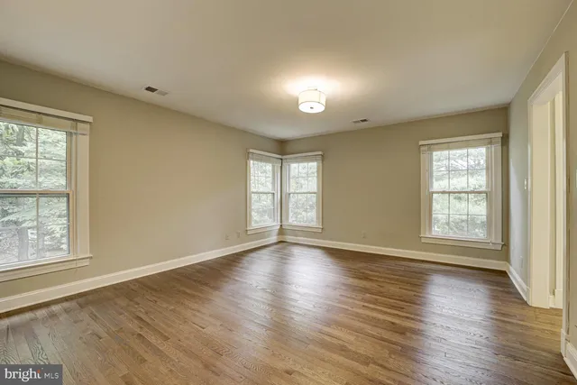 $1,625,000 | 1 Town Gate Court, Bethesda, MD 20817