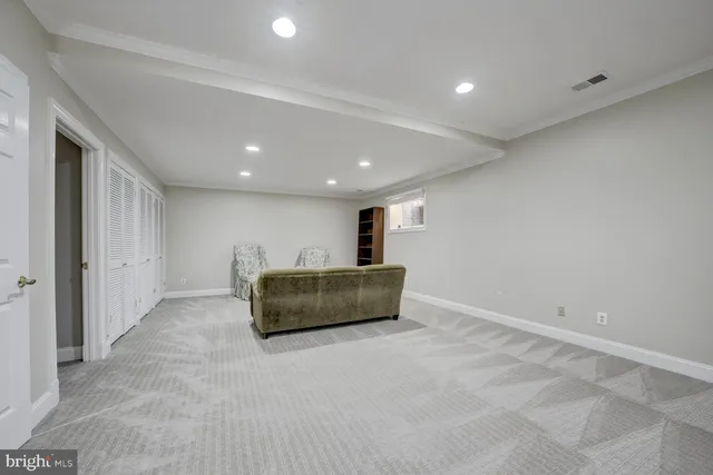 $1,625,000 | 1 Town Gate Court, Bethesda, MD 20817