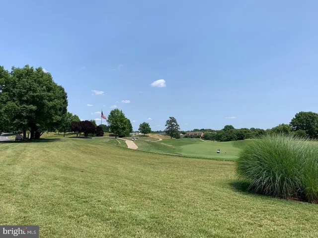 $1,625,000 | 1 Town Gate Court, Bethesda, MD 20817