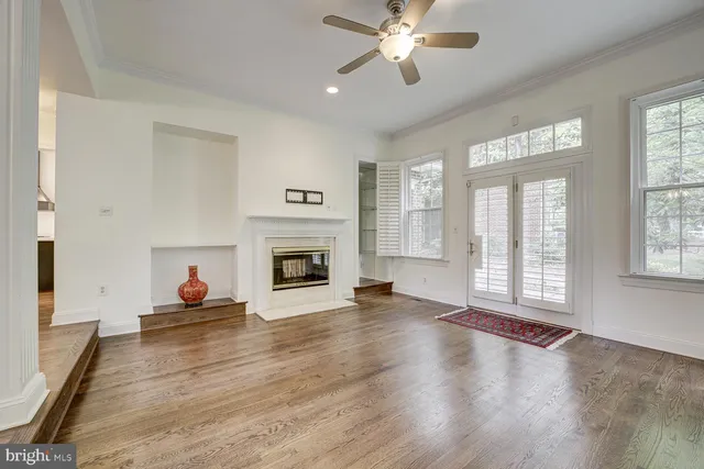 $1,625,000 | 1 Town Gate Court, Bethesda, MD 20817