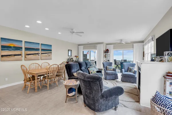 $3,400 | 209 Beach Front, Unit 1, Manasquan, NJ 08736
