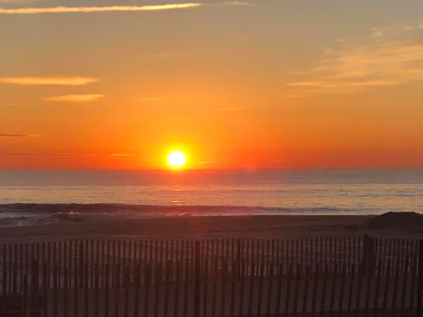 $3,400 | 209 Beach Front, Unit 1, Manasquan, NJ 08736