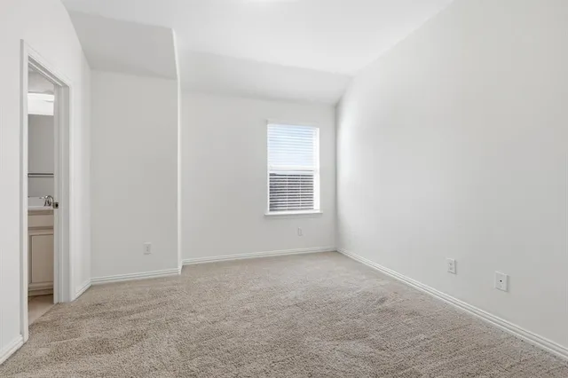 $3,300 | 15801 Weymouth Drive, Frisco, TX 75036