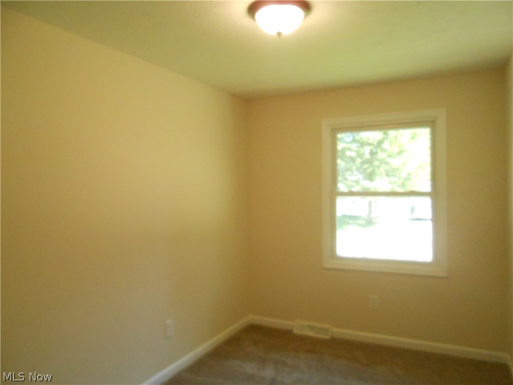 1700 Falkirk Road Madison, OH 44057 - Photo 10 of 22