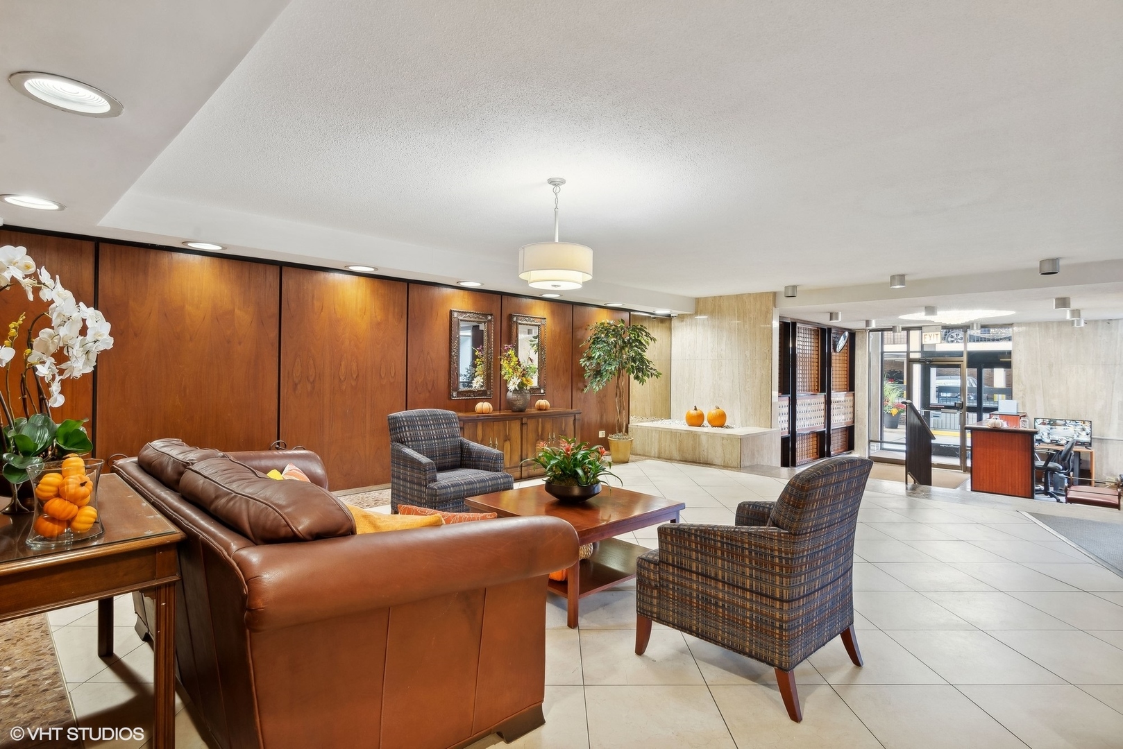 5901 North Sheridan Road, Unit 8K Chicago, IL 60660 - Photo 21 of 23 Gallery Image 21