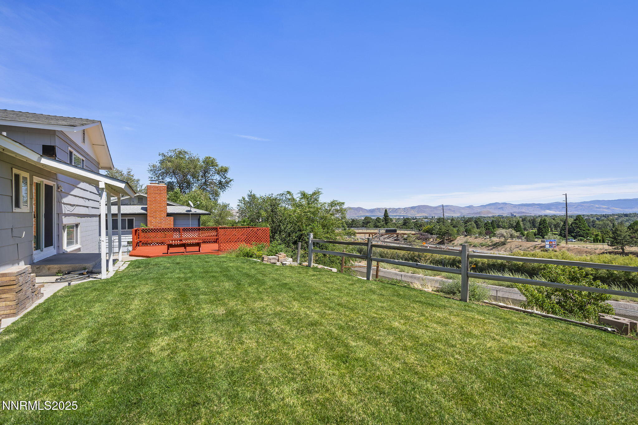 2745 Everett Drive Reno, NV 89503 - Photo 21 of 34 23-web-or-mls-_DSC4688