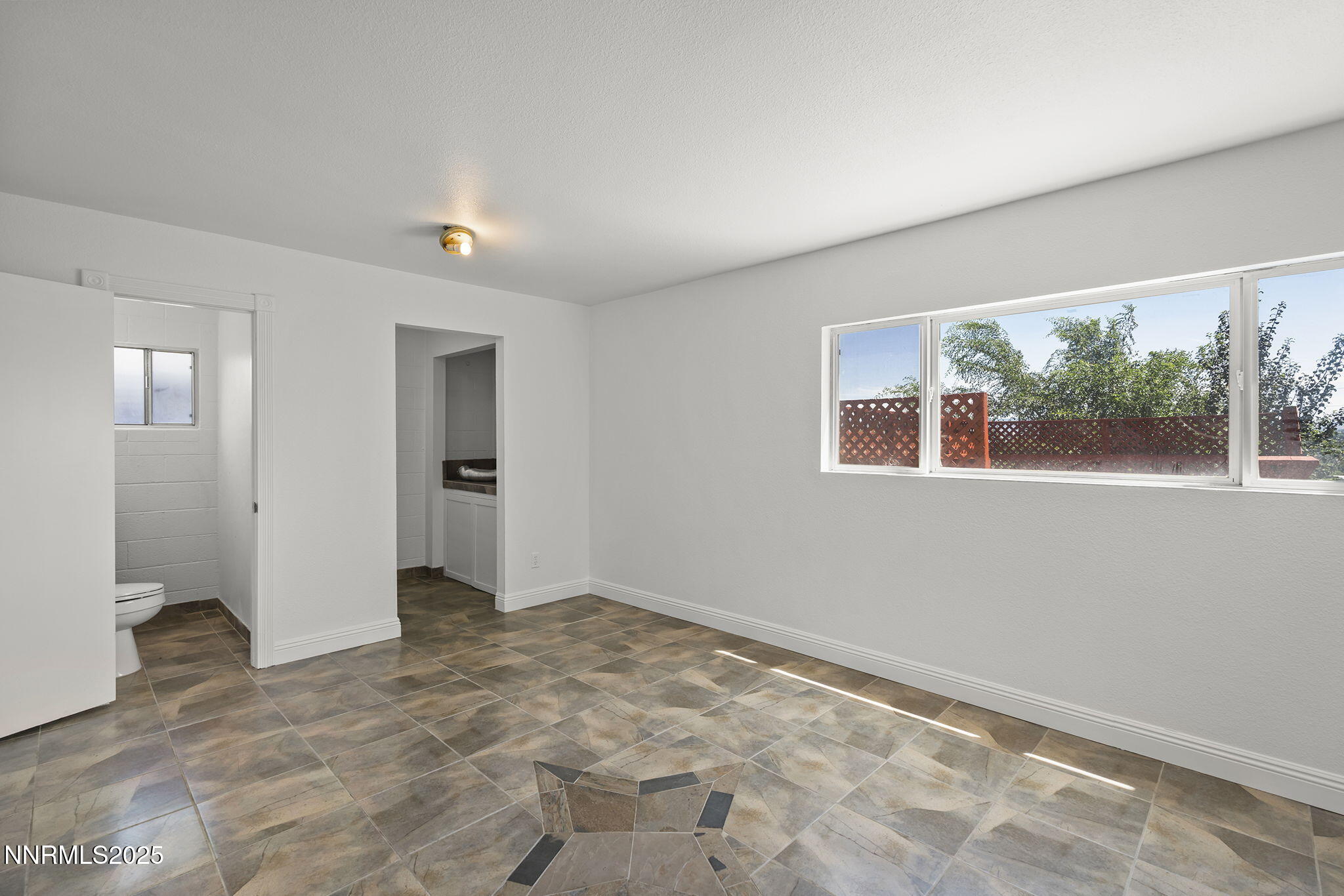 2745 Everett Drive Reno, NV 89503 - Photo 10 of 34 12-web-or-mls-_DSC4629