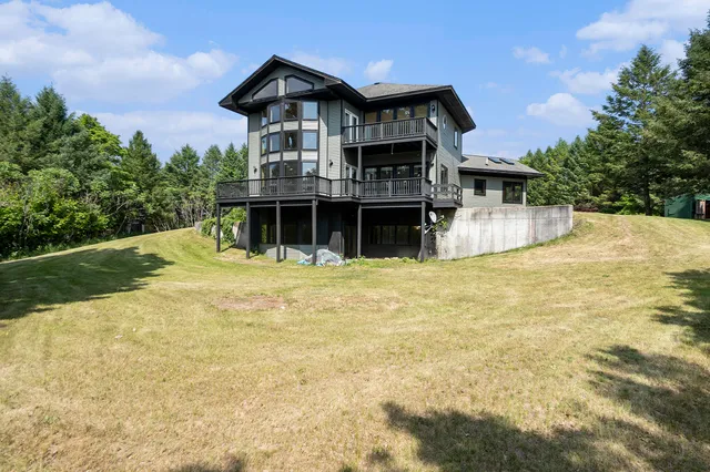 $575,000 | 6483 North 144th Avenue, Walkerville, MI 49459