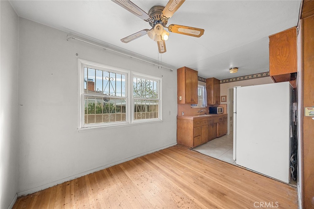 285 East Carter Street Rialto, CA 92376 - Photo 5 of 27