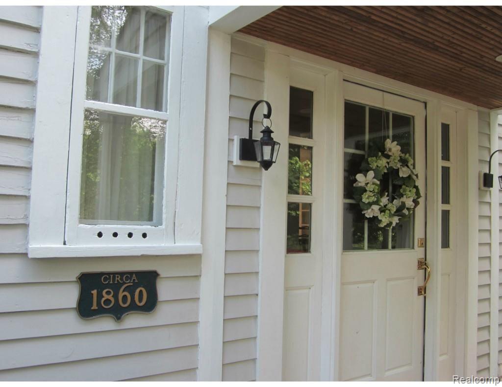 26088 German Mill Road Franklin, MI 48025 - Photo 3 of 25 Front porch