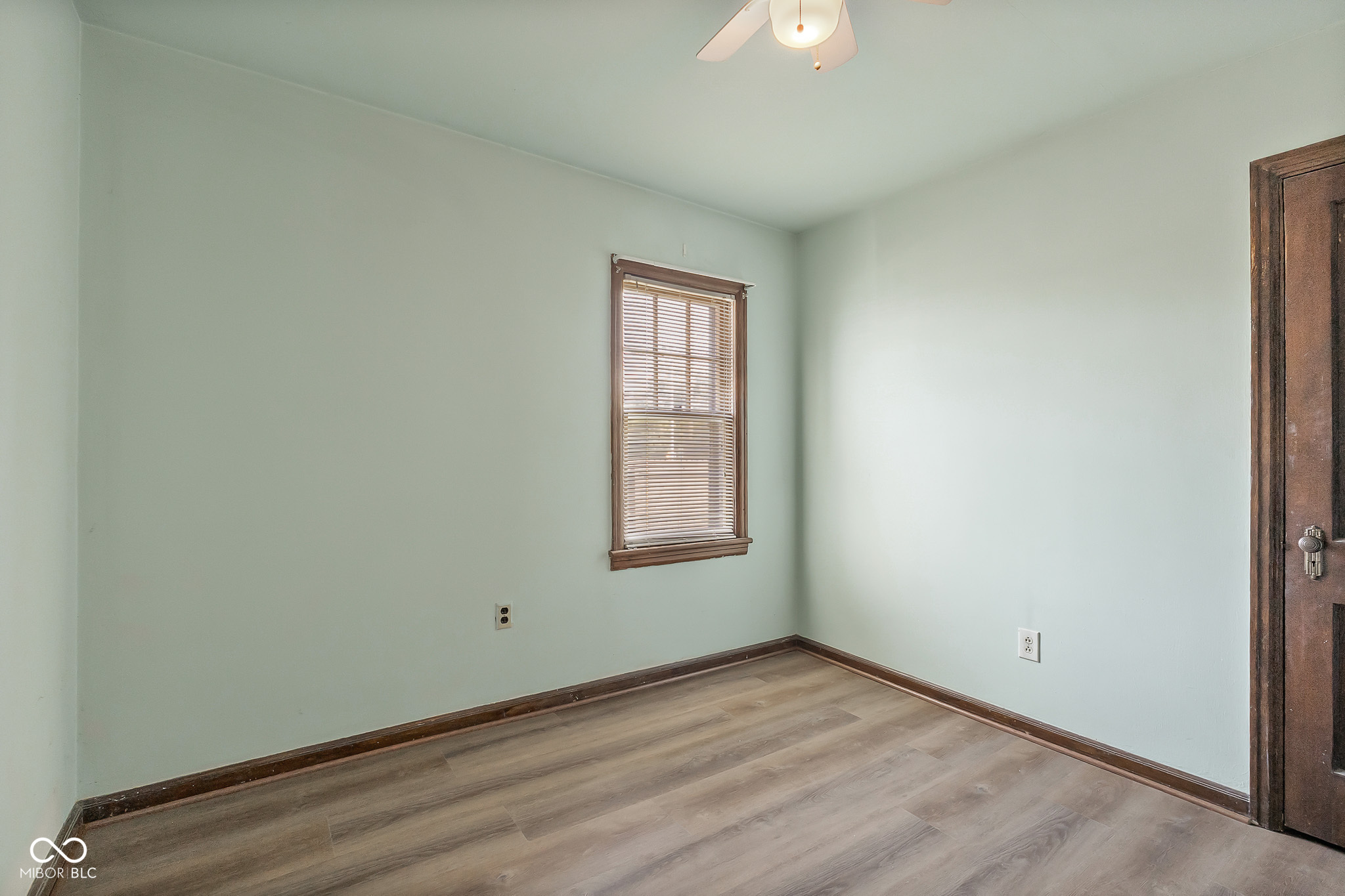 813 Central Place Columbus, IN 47201 - Photo 27 of 43