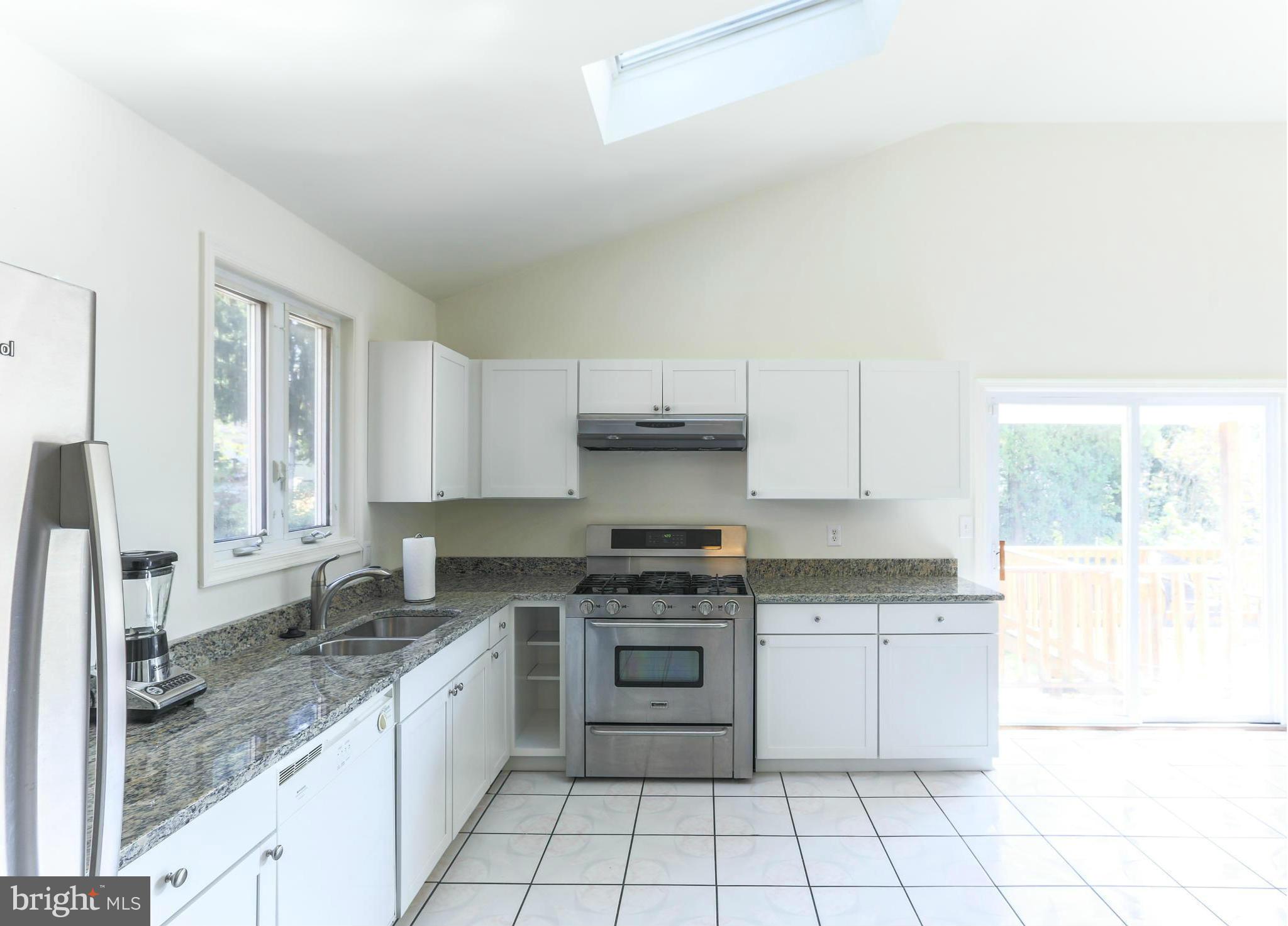 10805 Jewett Street Silver Spring, MD 20902 - Photo 5 of 21 Kitchen