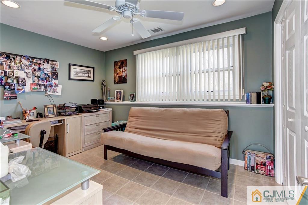 8 Ridgedale Place Woodbridge, NJ 07095 - Photo 13 of 18 Gallery Image 13
