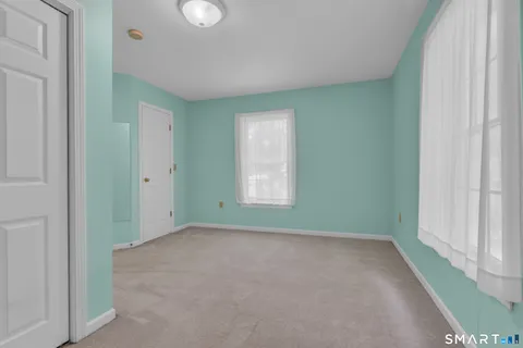 $769,900 | 46 Spring Rock Road, East Lyme, CT 06333