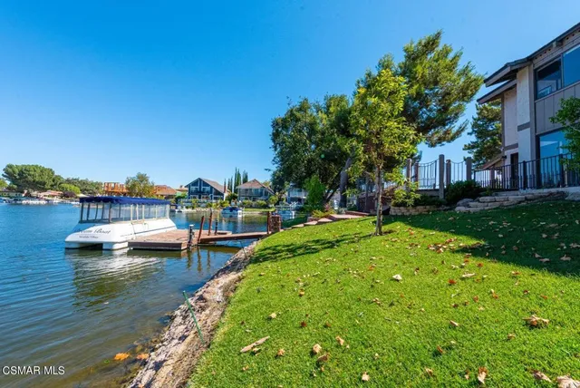 a view of a lake with houses