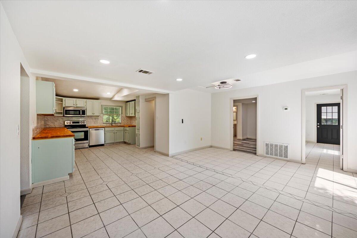 12400 Wildlife Road Holt, FL 32564 - Photo 37 of 62