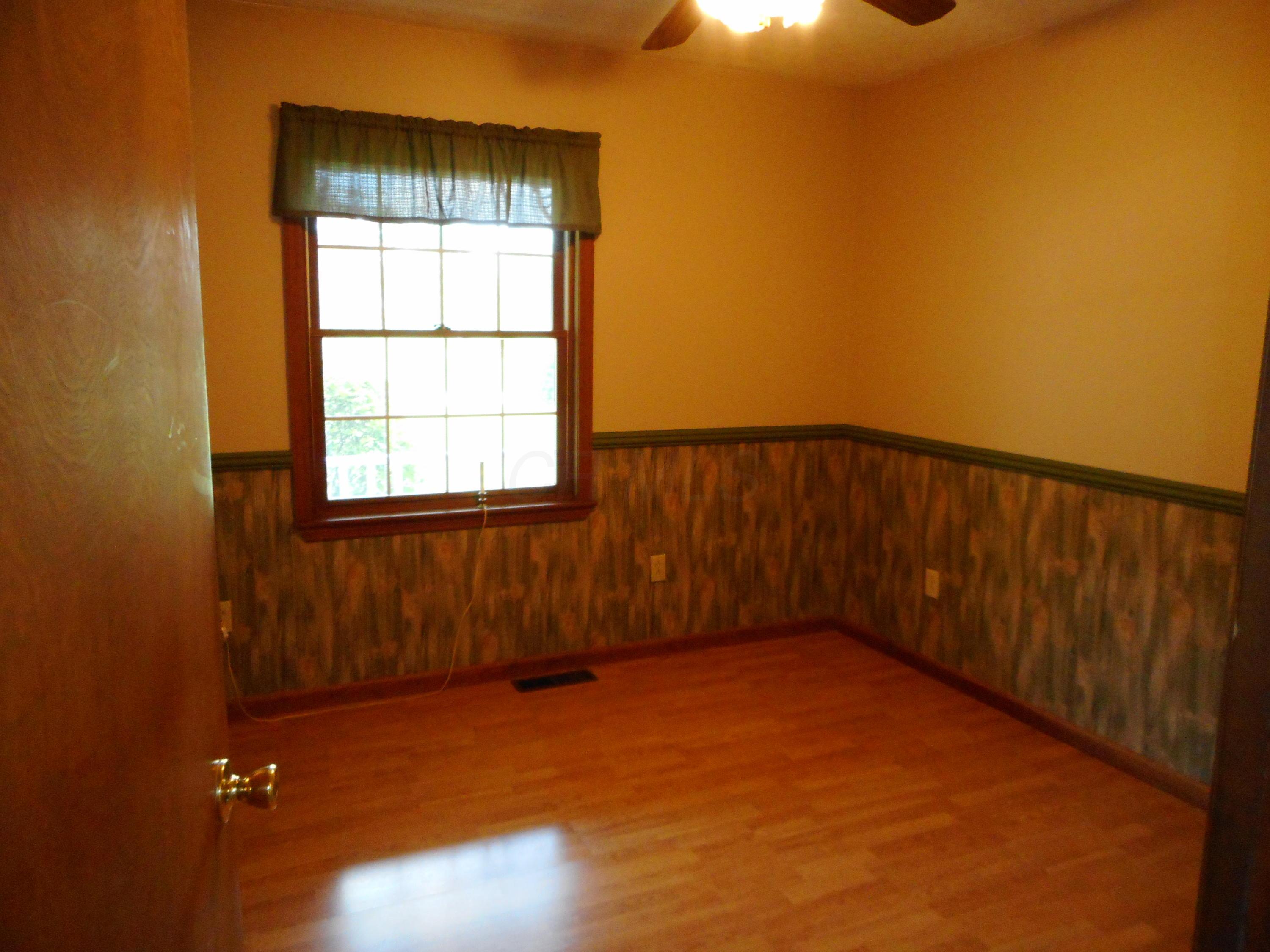 19619 Ringgold Southern Road Circleville, OH 43113 - Photo 13 of 18