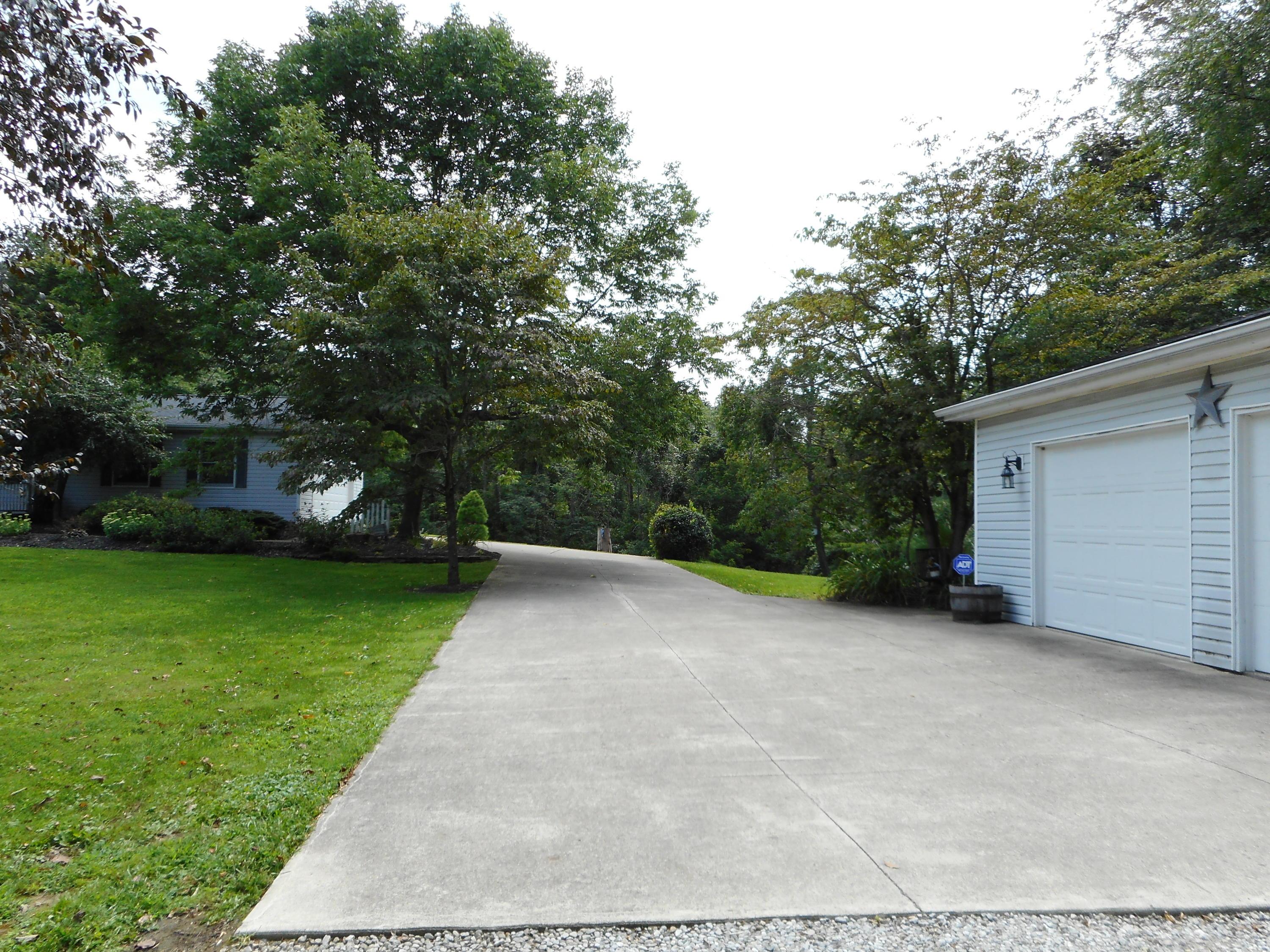 19619 Ringgold Southern Road Circleville, OH 43113 - Photo 4 of 18