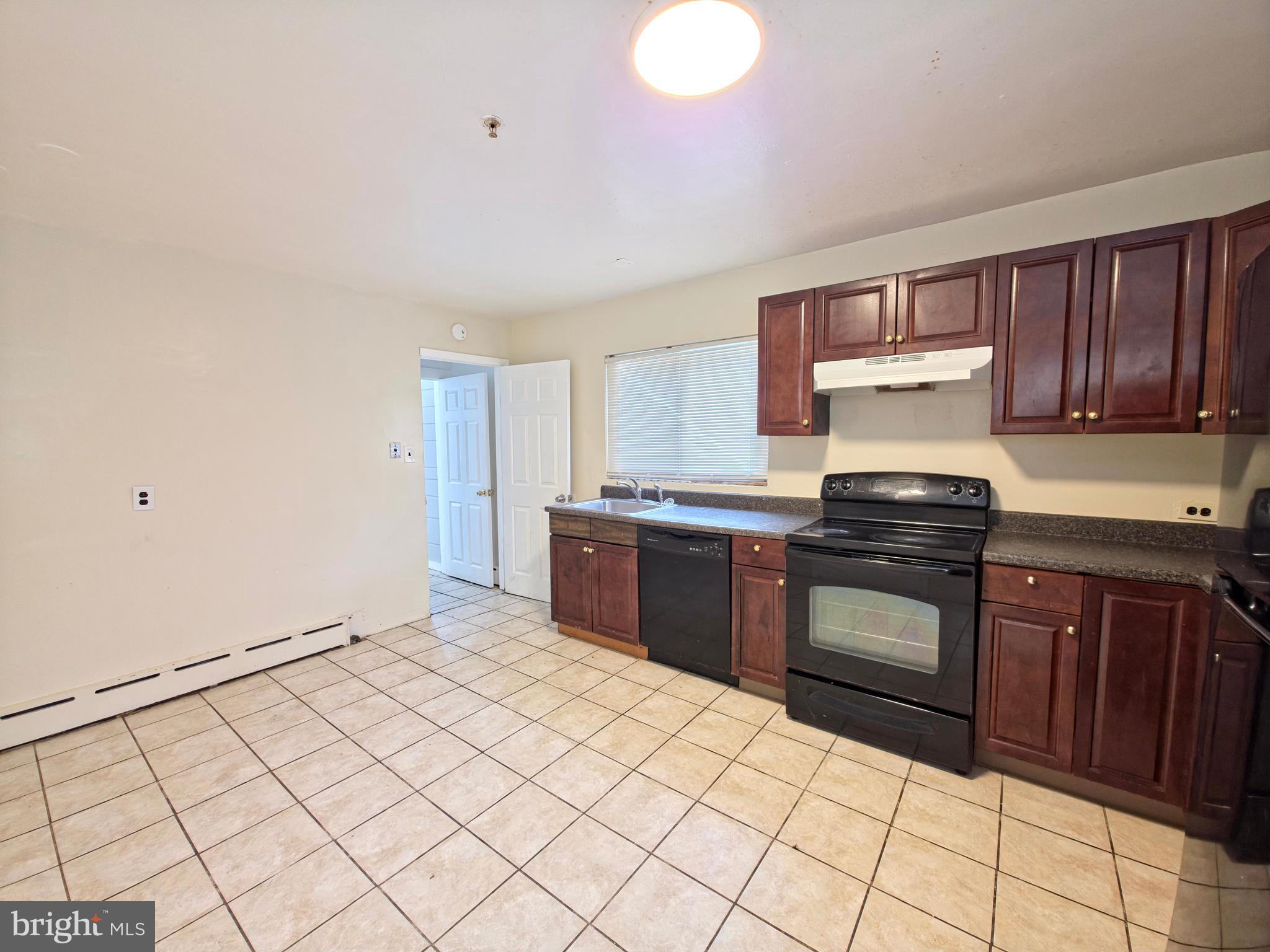 5110 South Barnaby Road Temple Hills, MD 20748 - Photo 15 of 31 Kitchen in 1st floor