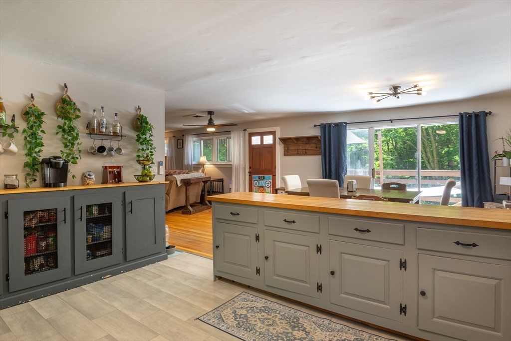 519 Warwick Road Northfield, MA 01360 - Photo 7 of 42