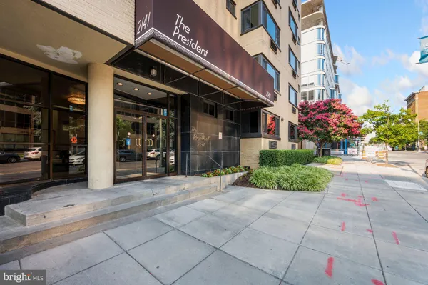 $200,000 | 2141 I Street Northwest, Unit 806, Washington, DC 20037