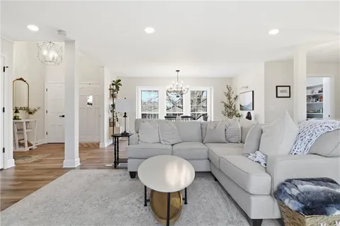 $515,000 | 9809 West 103rd Terrace, Overland Park, KS 66212