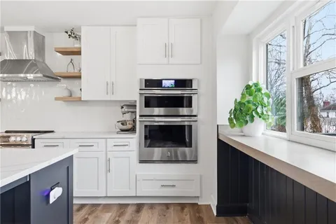 $515,000 | 9809 West 103rd Terrace, Overland Park, KS 66212