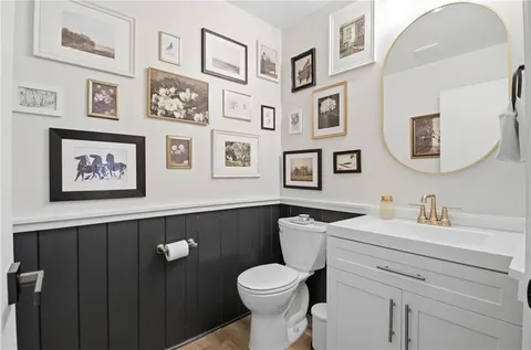 $515,000 | 9809 West 103rd Terrace, Overland Park, KS 66212