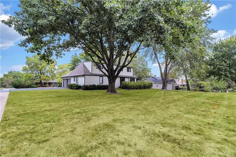 $515,000 | 9809 West 103rd Terrace, Overland Park, KS 66212