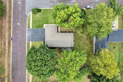 $515,000 | 9809 West 103rd Terrace, Overland Park, KS 66212