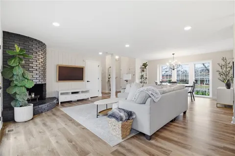 $515,000 | 9809 West 103rd Terrace, Overland Park, KS 66212