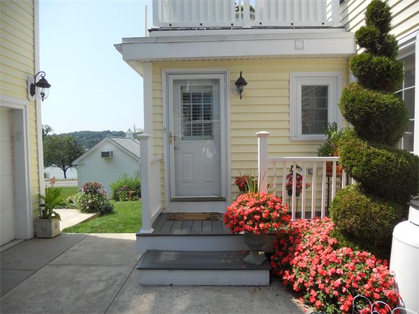 5 Wave Avenue Wakefield, MA 01880 - Photo 13 of 18