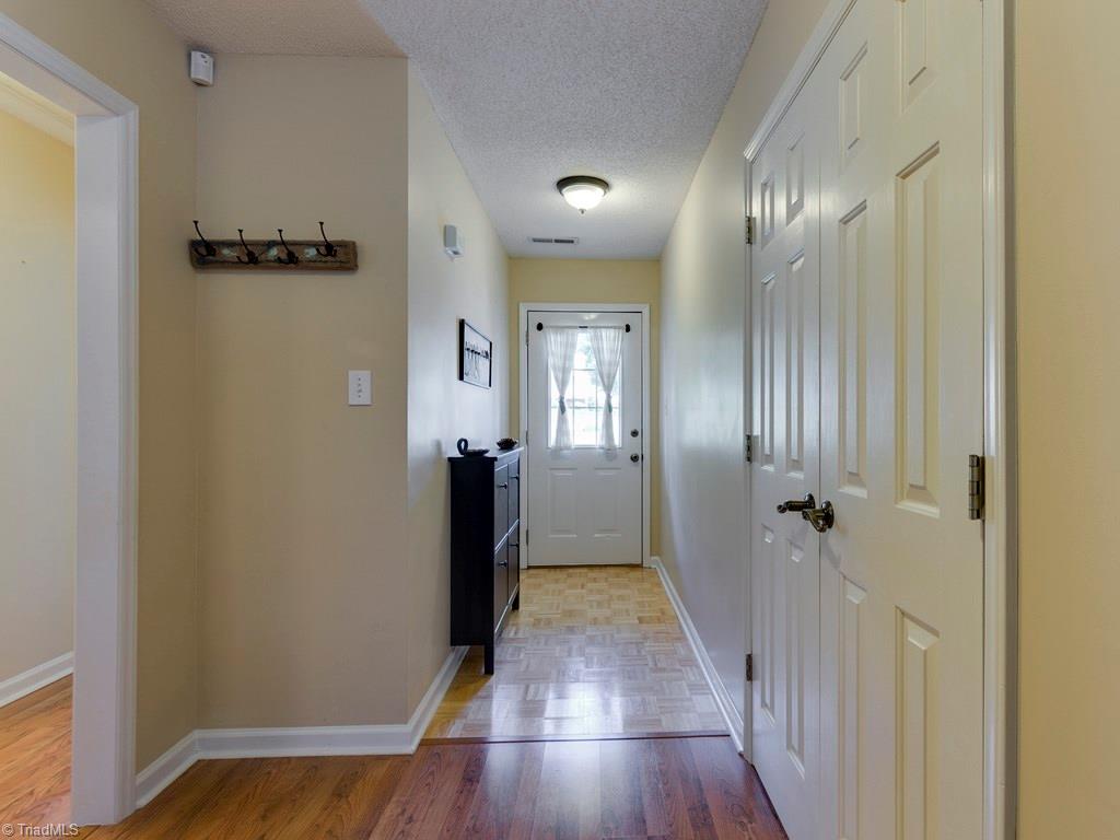 6016 Holder Road Clemmons, NC 27012 - Photo 2 of 30 Gallery Image 2