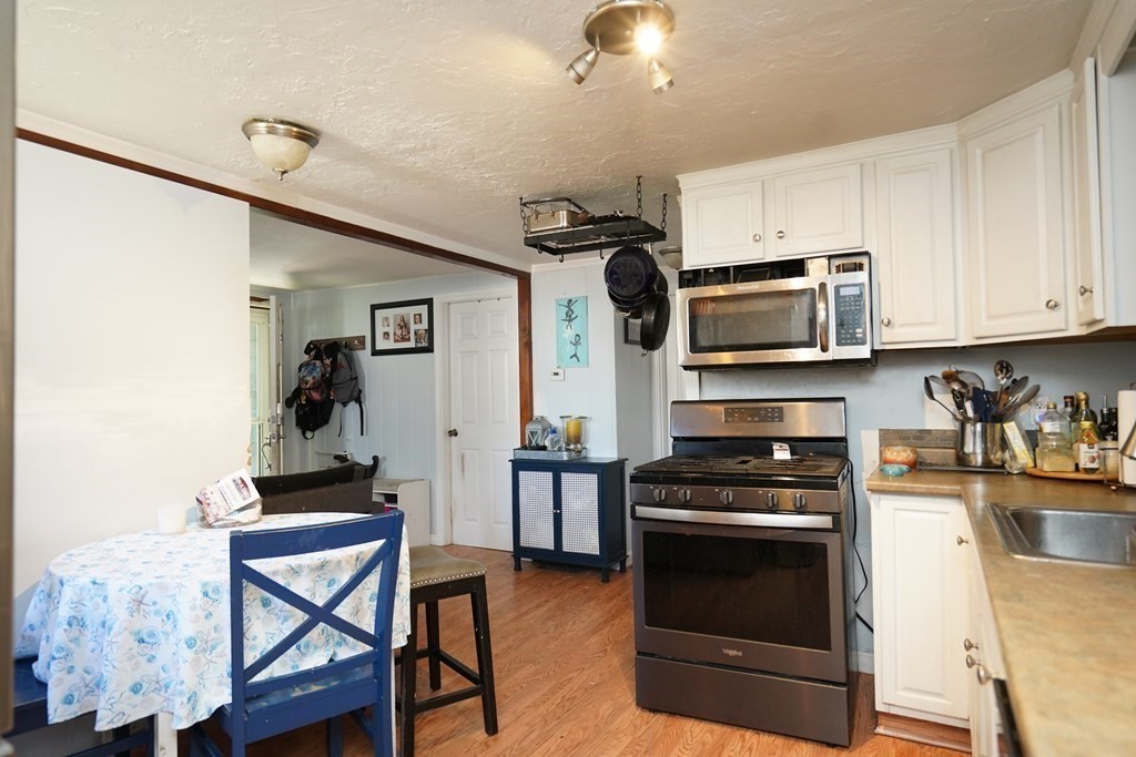 48 Hyannis Road Plymouth, MA 02360 - Photo 3 of 17 Gallery Image 3